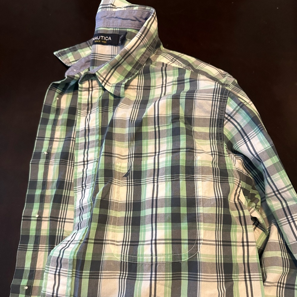 Men’s long sleeve button up